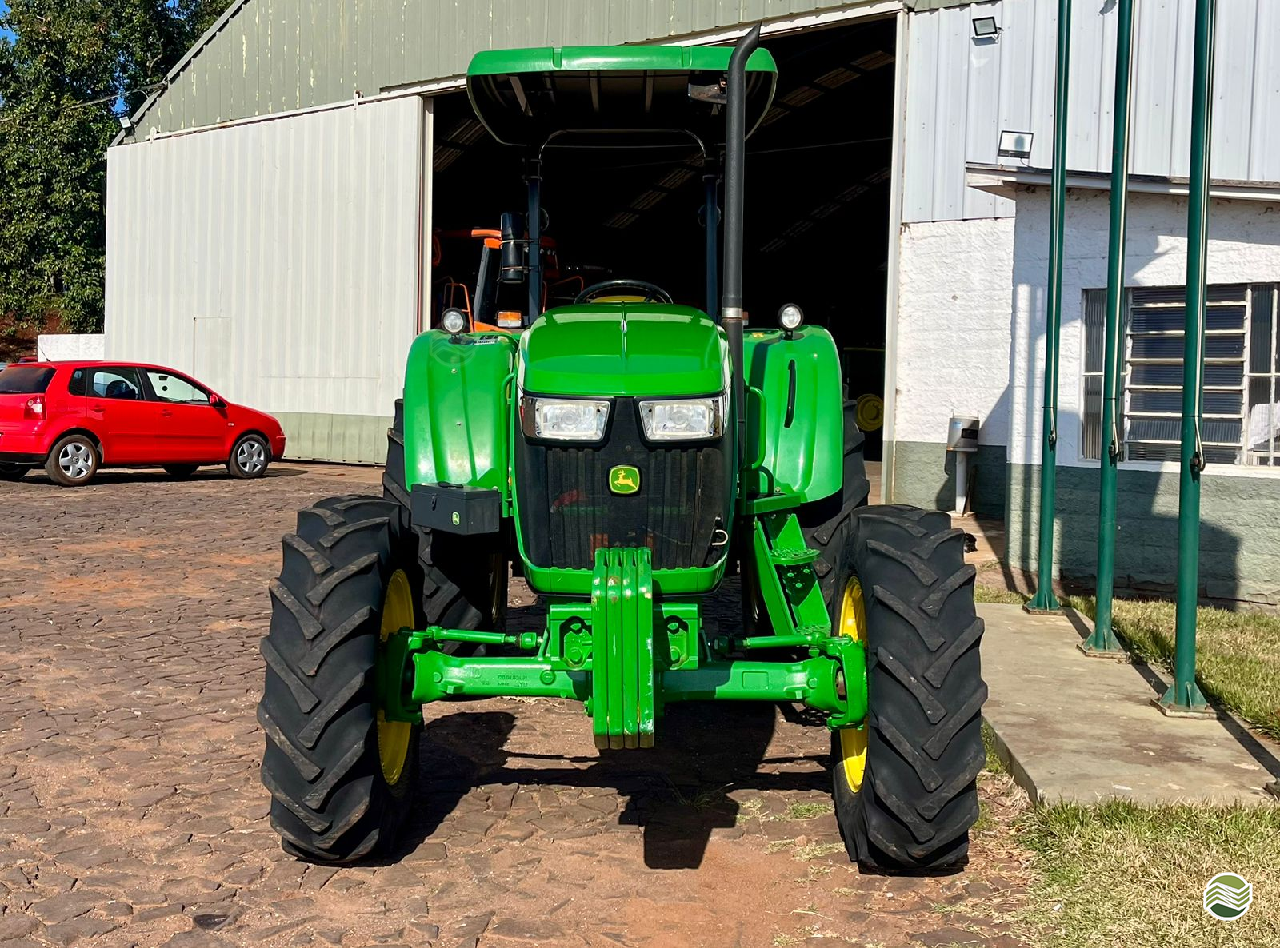 TRATOR JOHN DEERE JOHN DEERE 5078E Tração 4x4 Comatral Caminhões e Máquinas Agrícolas PANAMBI RIO GRANDE DO SUL RS